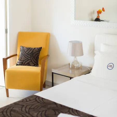 杜罗河滨公寓 *