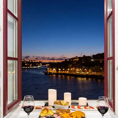 Daire Douro Riverside *